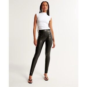 Abercrombie & Fitch Leggings Vegan Leather Black, Size M $70
